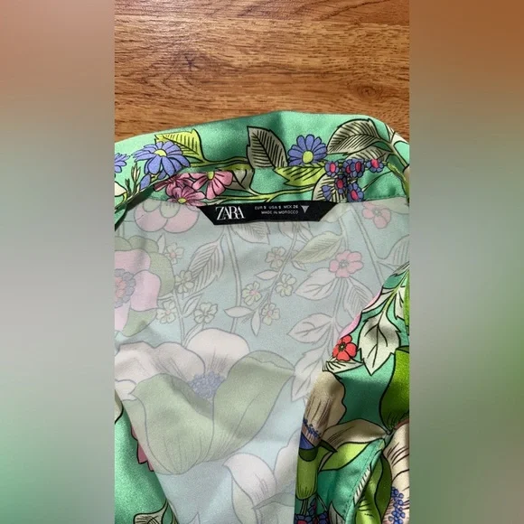 Zara Floral Mini Dress - Picture 4 of 9